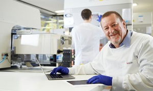 Professor Steve Wilton in the lab.